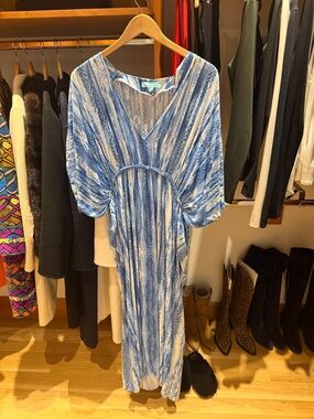 Blue Patterned V-Neck Maxi Dress